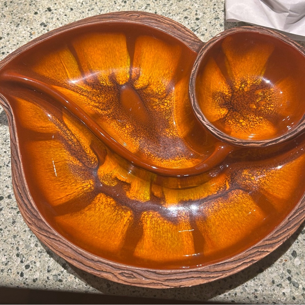 VINTAGE HAEGAR USA Chip and Dip Bowl/ Mid Century Drip Glaze Pottery - Picture 2 of 4